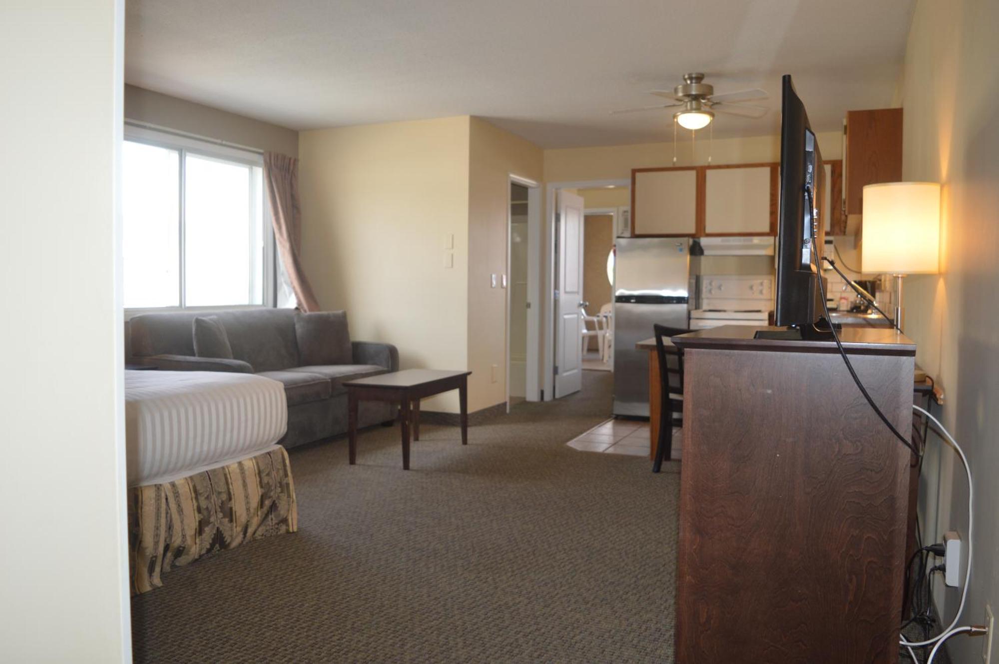 Siesta Suites Kelowna Exterior foto